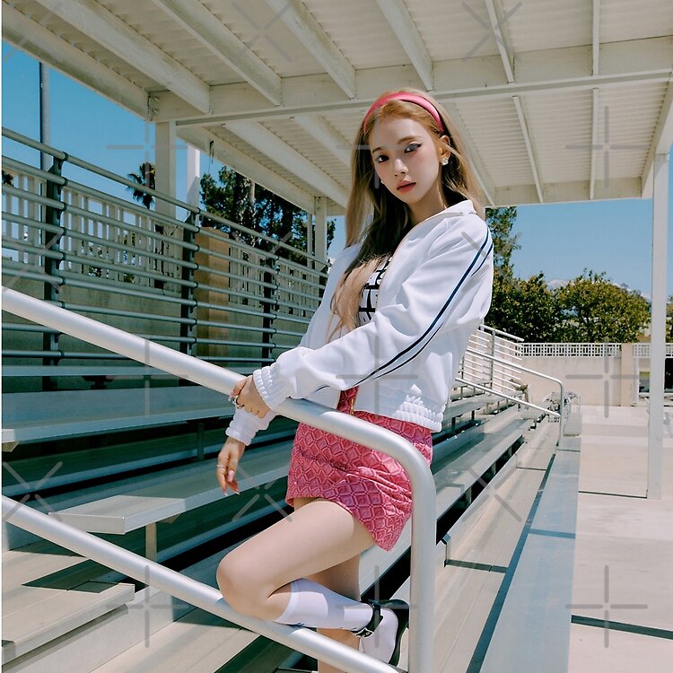 Aespa Karina Spicy Tote Bag - Image 2