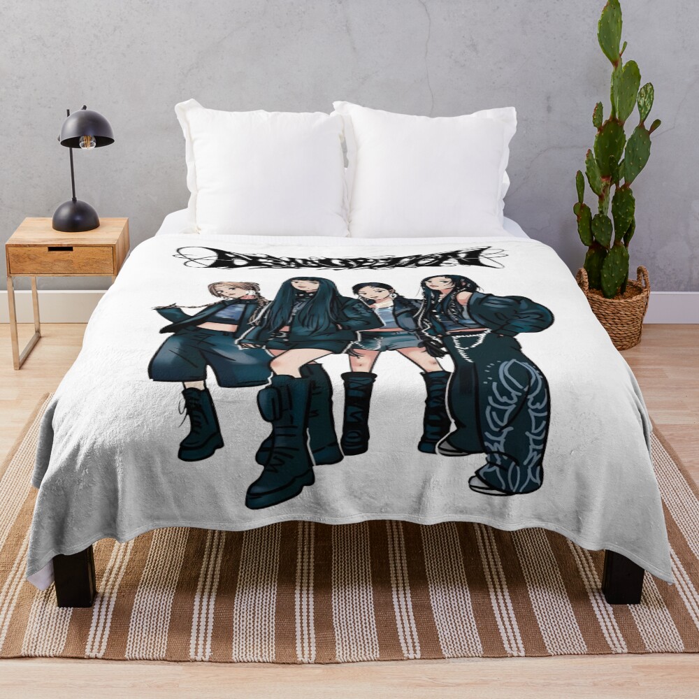 Aespa 에스파 Armageddon Throw Blanket