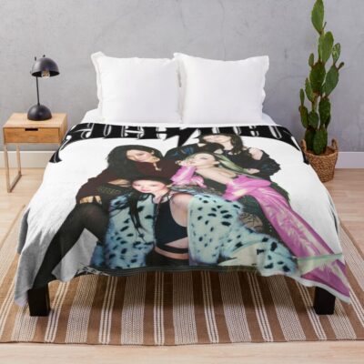 Aespa Rich Man Group Throw Blanket