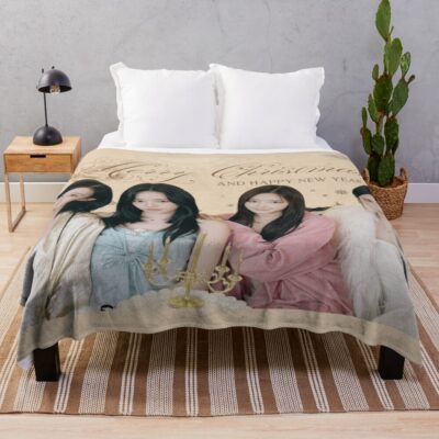Merry Christmas Aespa Throw Blanket