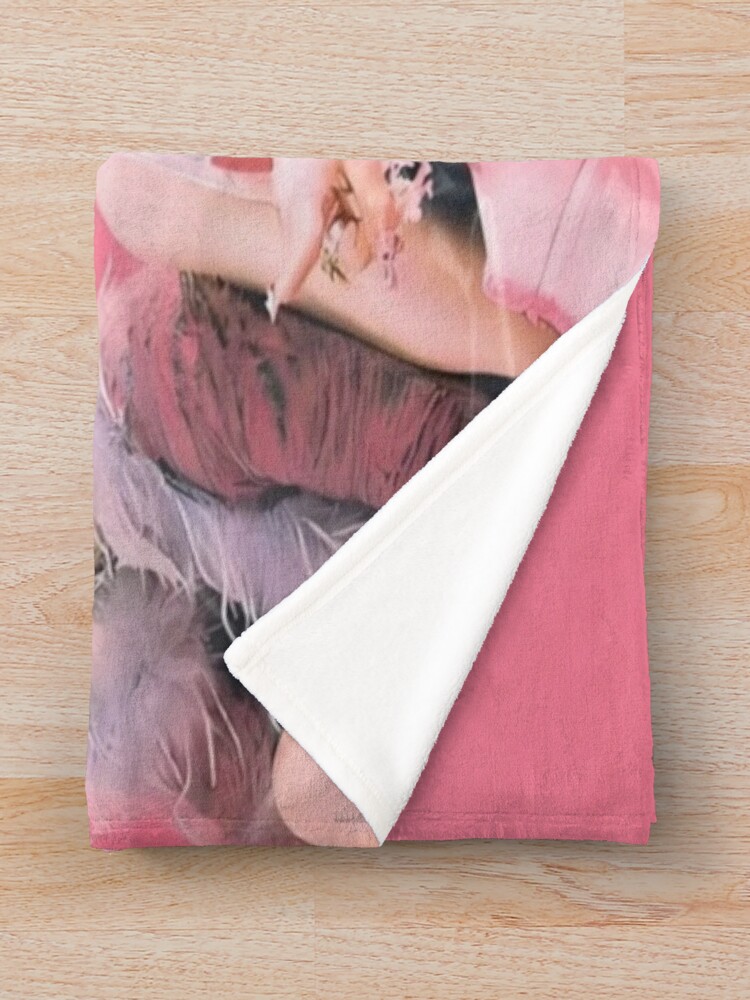 Aespa Hot Mess Throw Blanket - Image 2