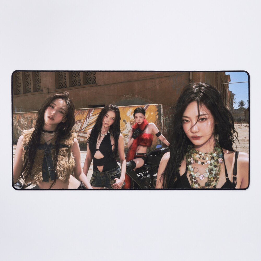 Aespa Rich Man - Burst Mouse Pad