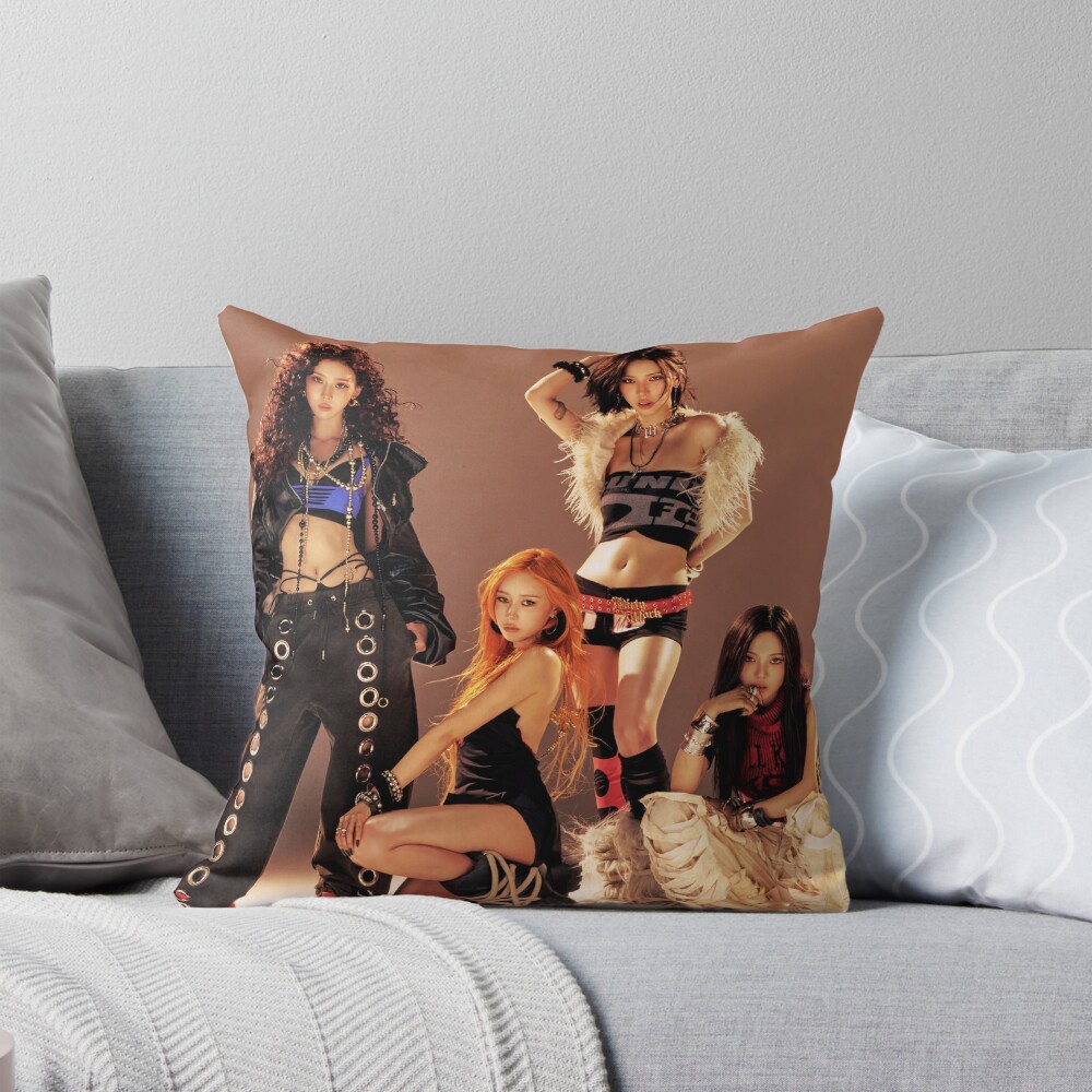 Aespa Throw Pillow